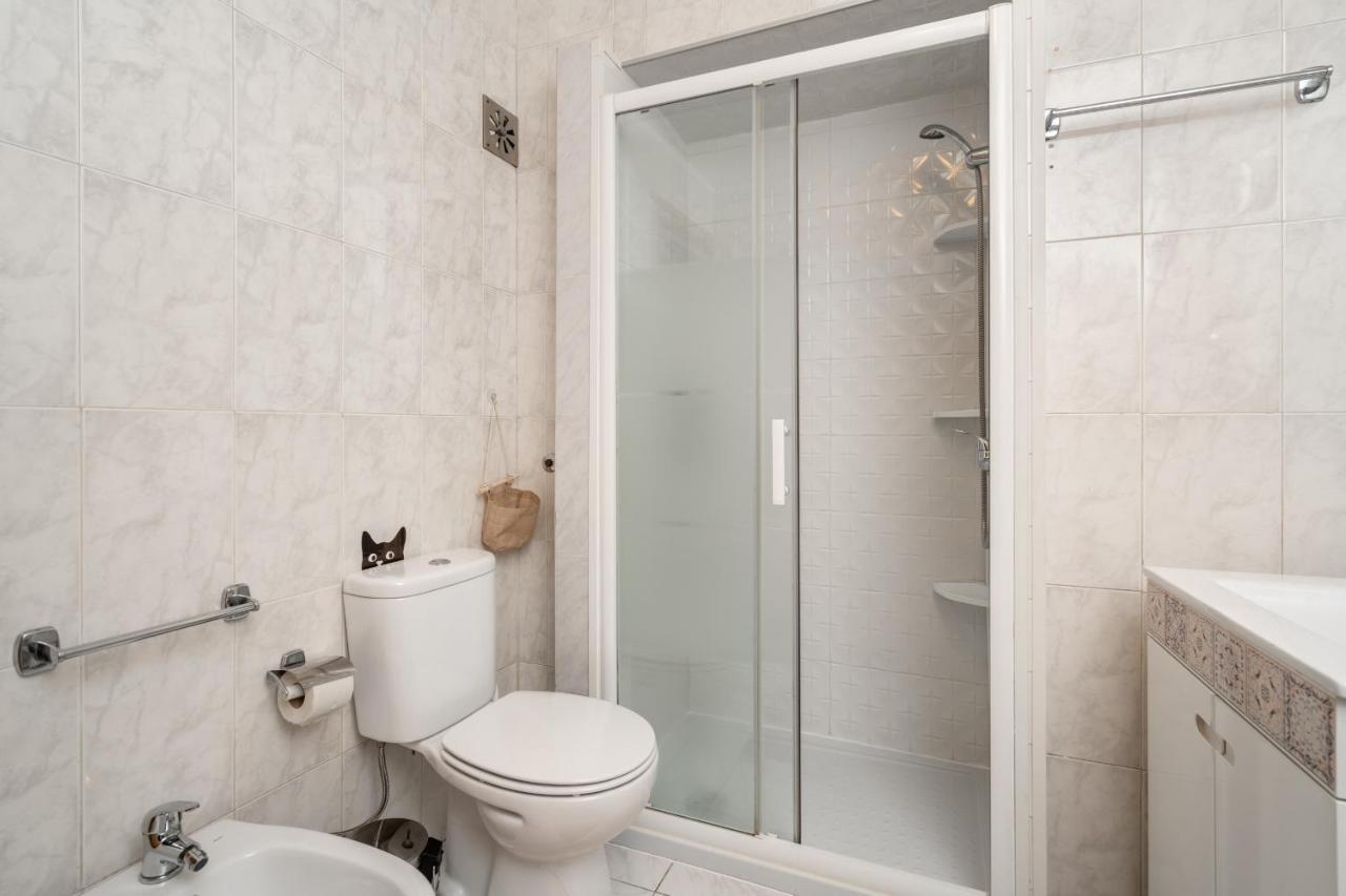 Cozy One Bedroom Apt In Historic Location - Carmo リスボン エクステリア 写真
