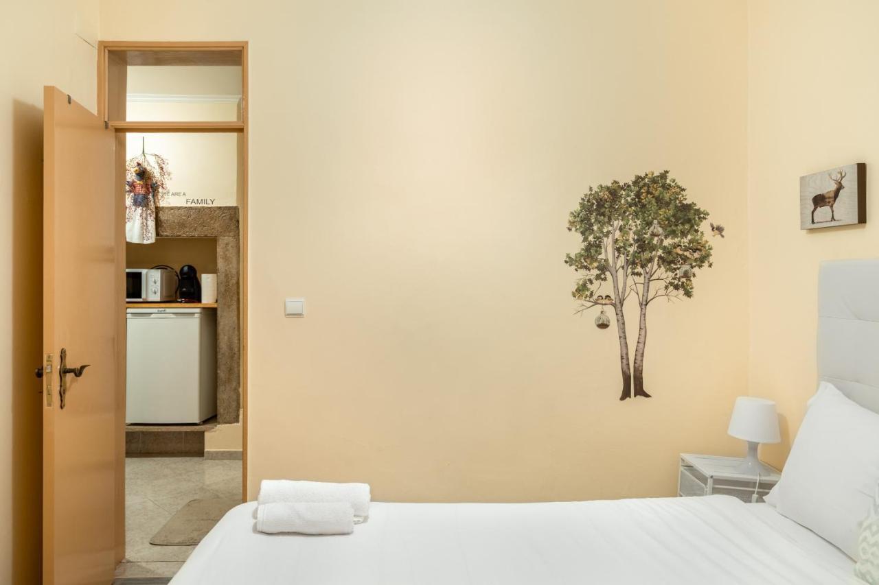 Cozy One Bedroom Apt In Historic Location - Carmo リスボン エクステリア 写真