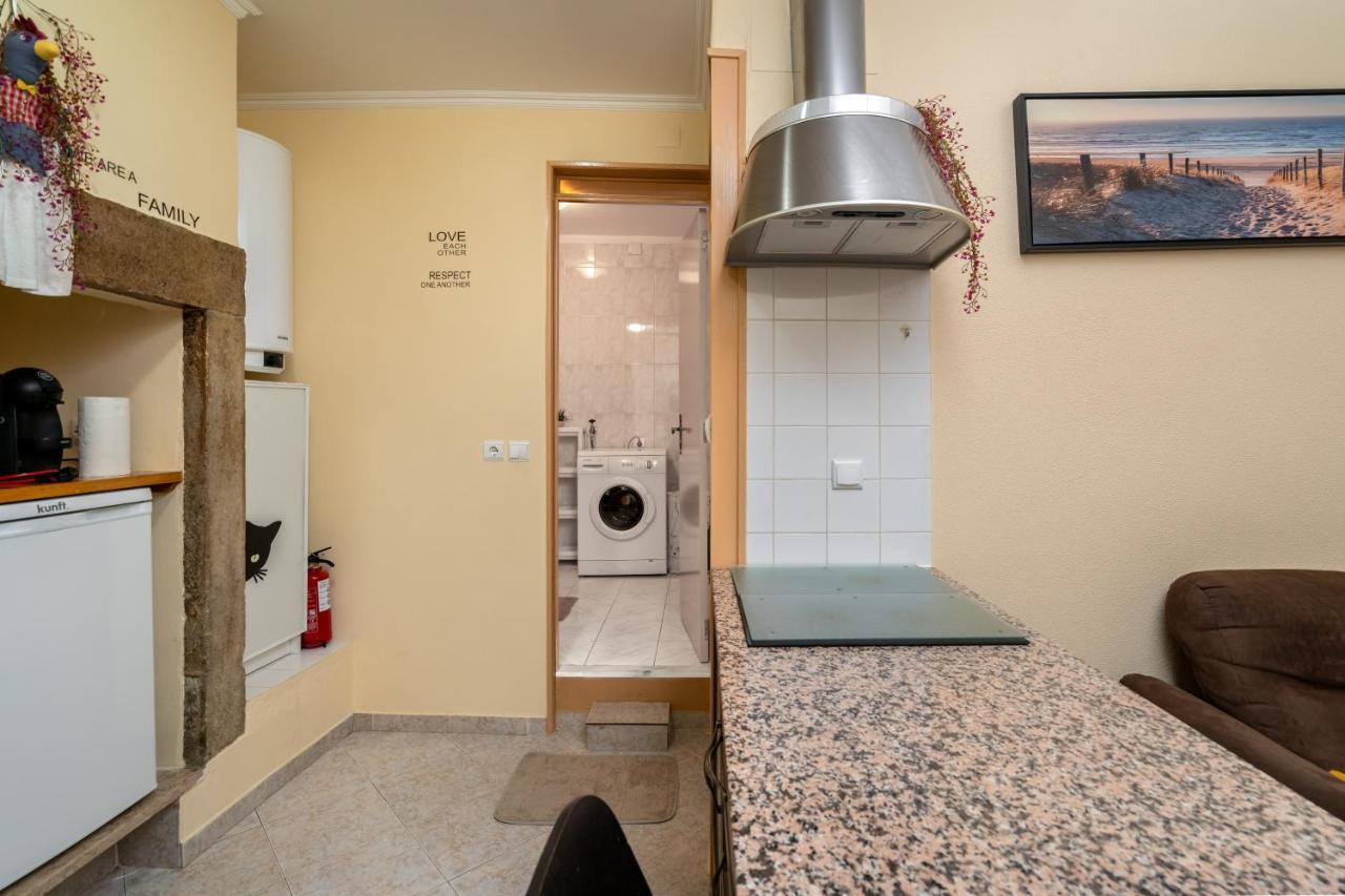 Cozy One Bedroom Apt In Historic Location - Carmo リスボン エクステリア 写真